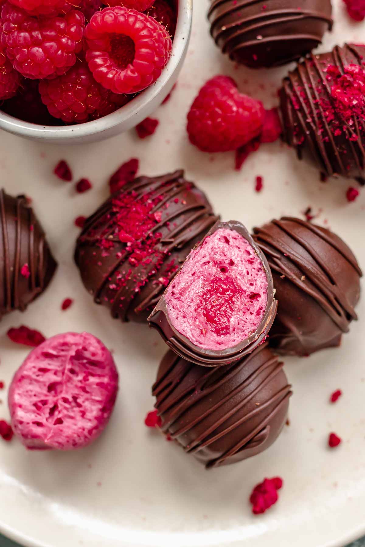 raspberry-truffles-1.jpg